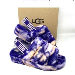 Ugg fluffy yeah slides